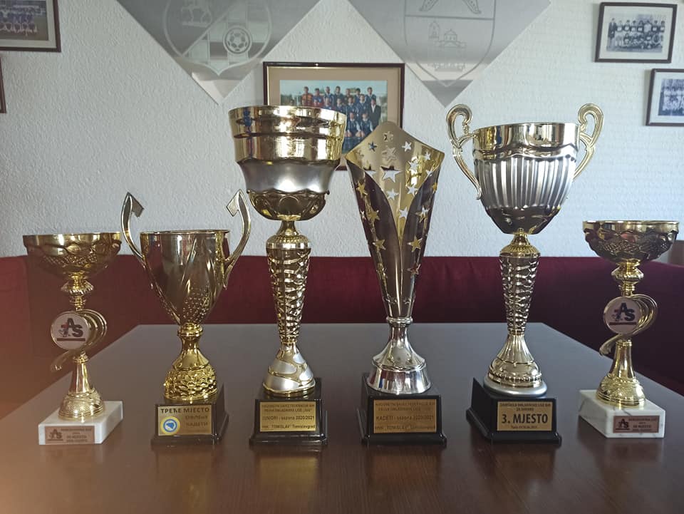 ŠEST TROFEJA OVE SEZONE !!!